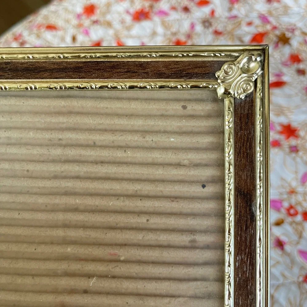 Picture photo easel frame vtg brass filigree floral art nouveau gold ornate 5x7